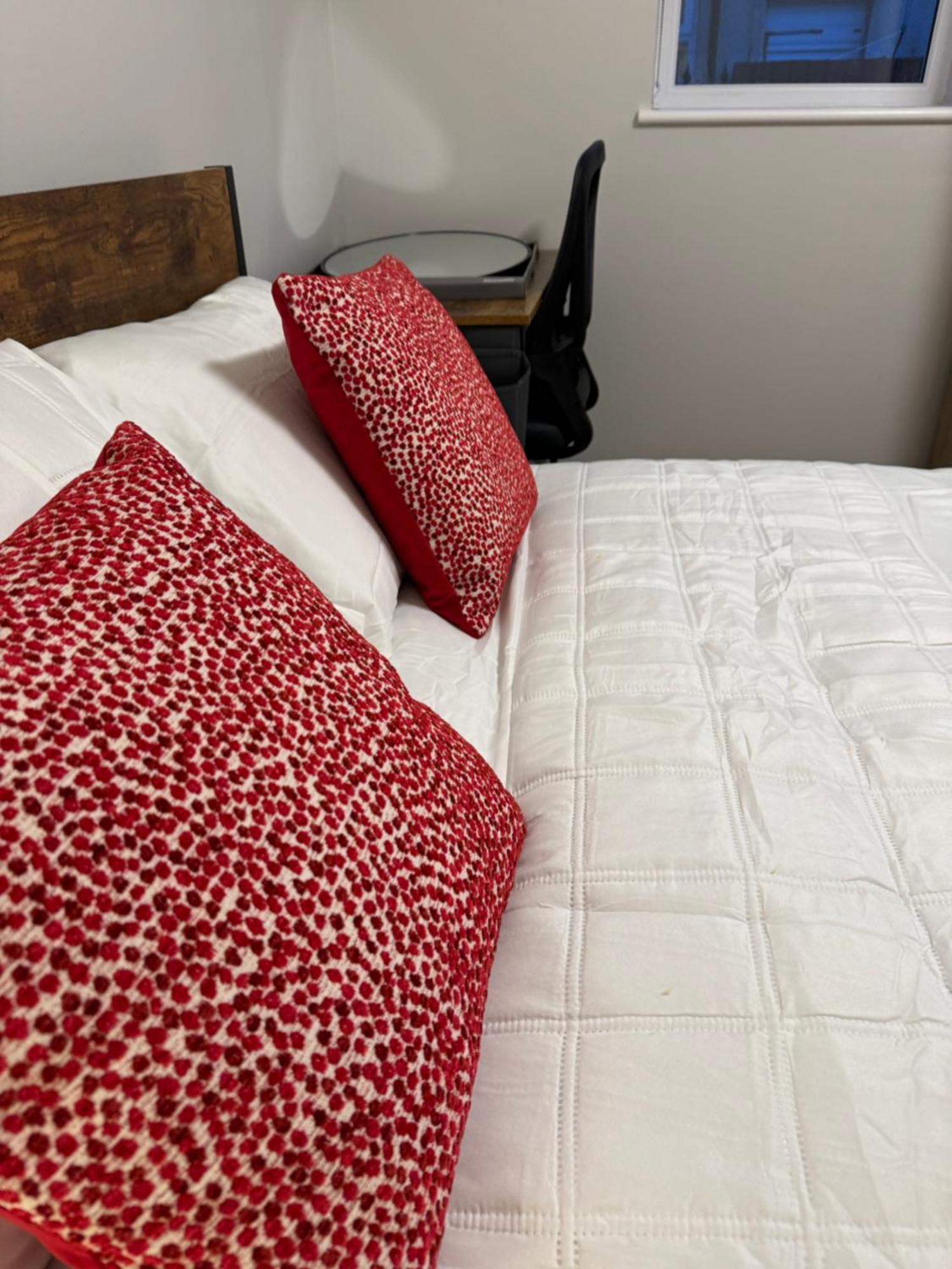 Comfy Studio Flat And Workspace Near Ashton-U-Lyne Station Stalybridge Dış mekan fotoğraf